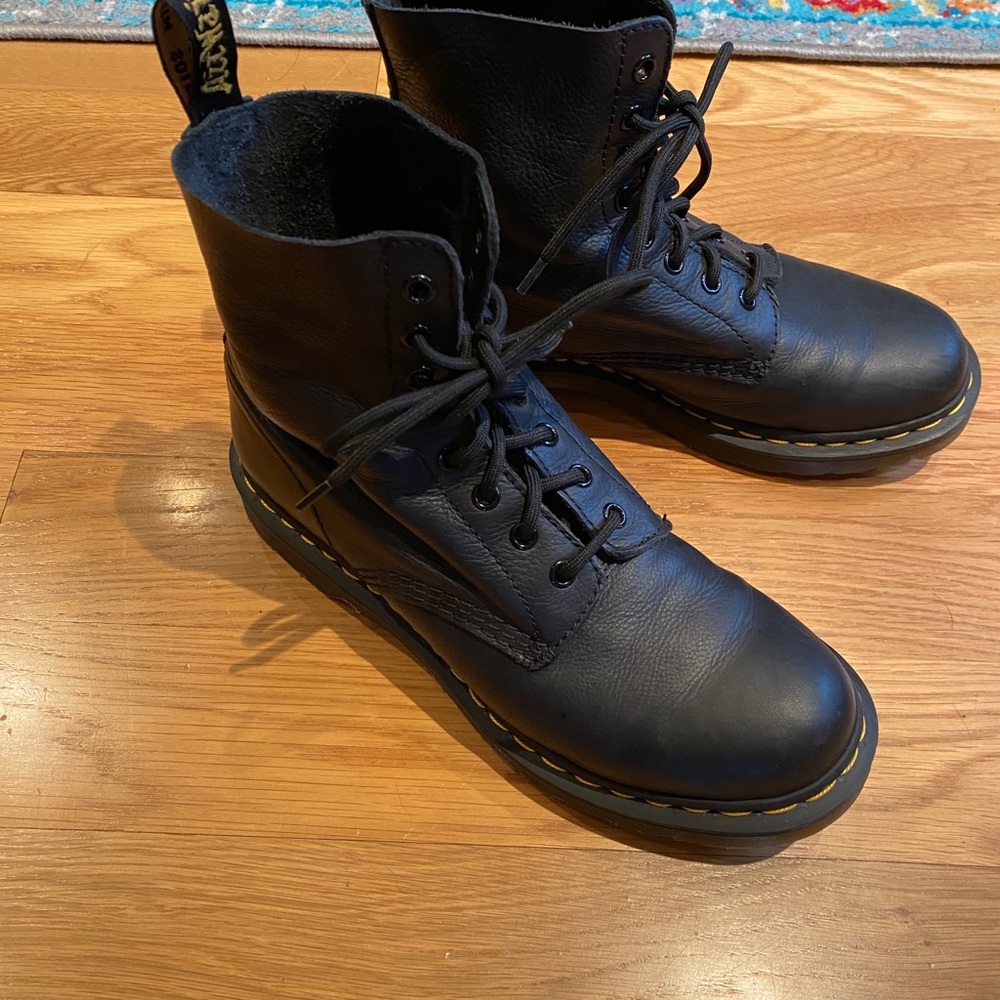 Dr. Marten like new Pascal 9